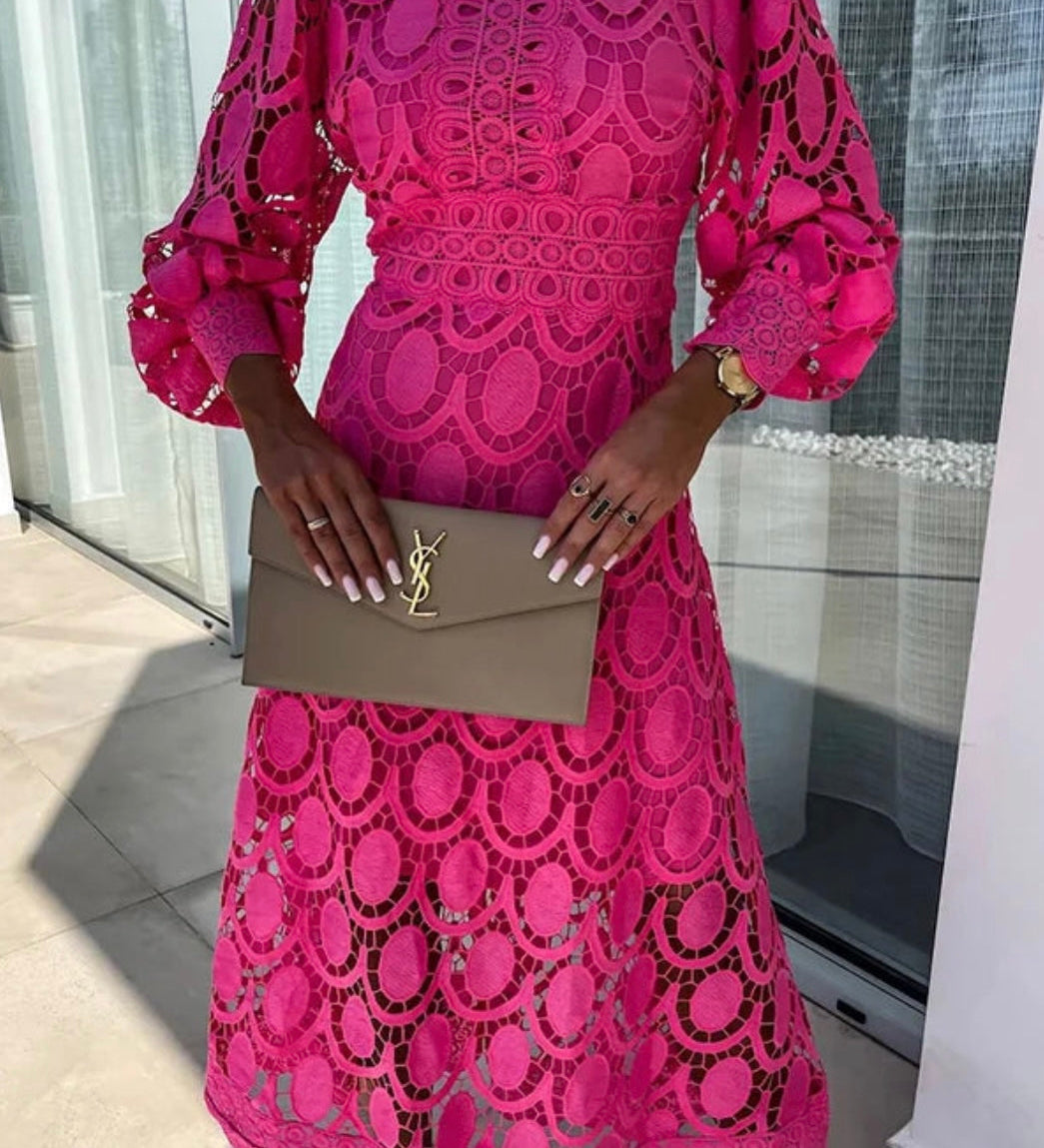 Rori - Vestido Midi Elegante com Detalhes em Renda para Mulher