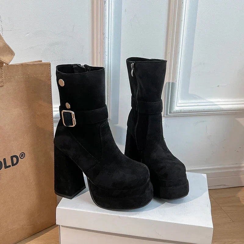 Amália - Botas urbanas