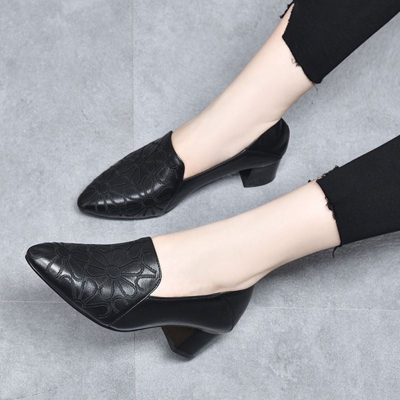 Olene - Zapatos de tacón veganos bordados