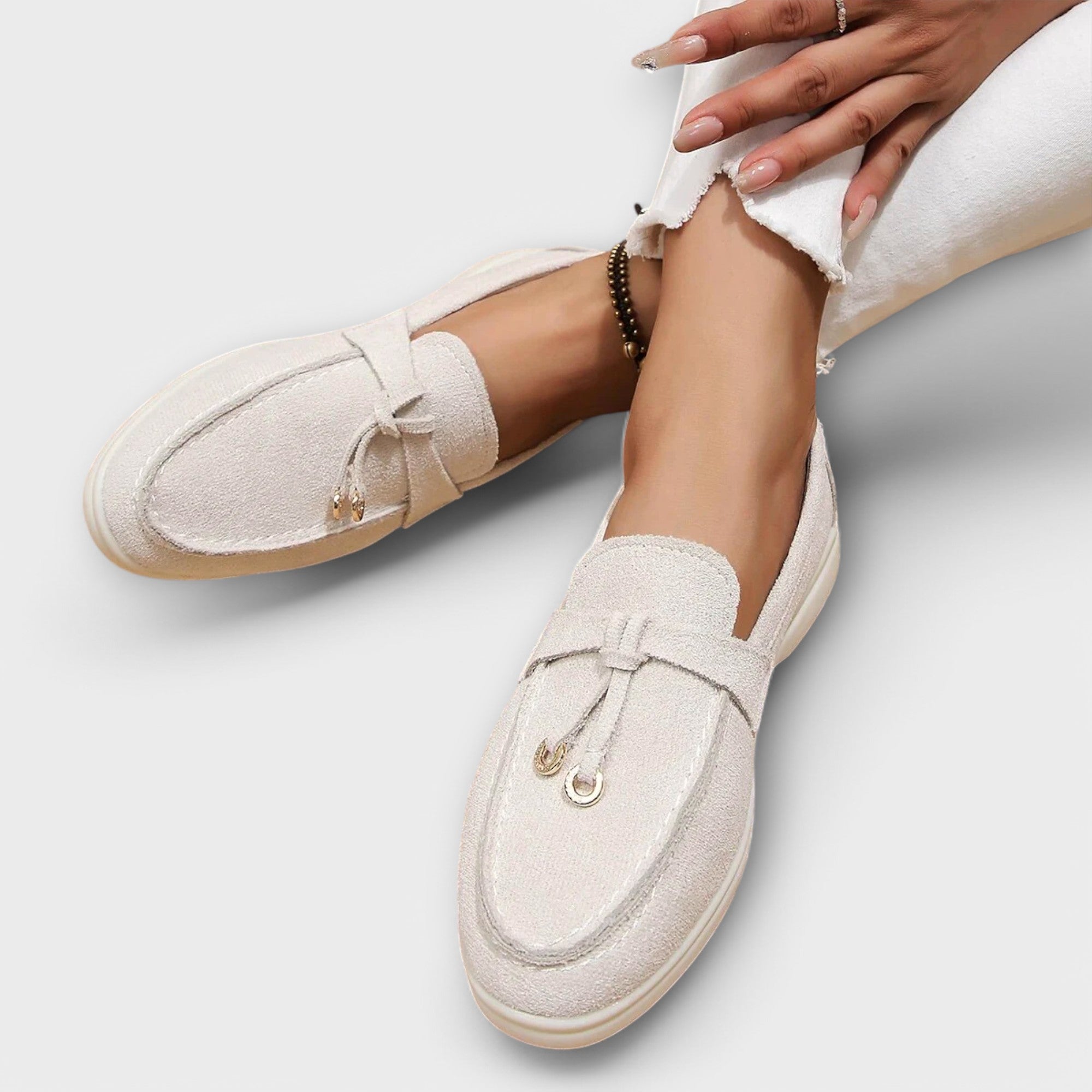 María - Mocasines con Cordón Decorativo
