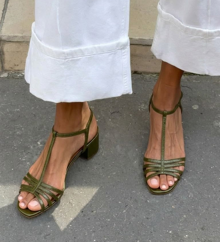 Alegría - Sandalias Doradas Elegancia Diaria
